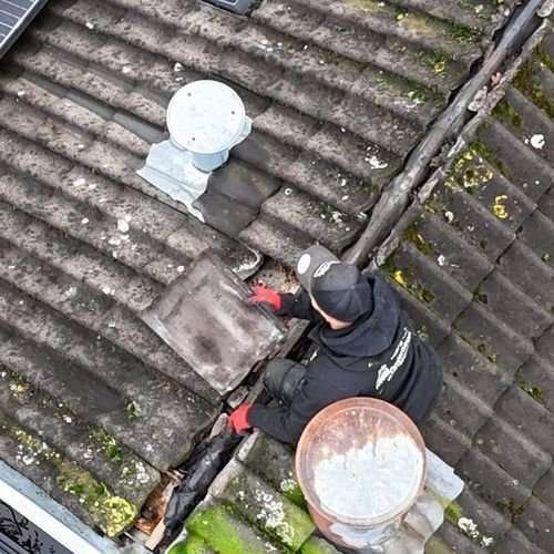 Een dakrenovatie bij oud pannendak in Kapelle